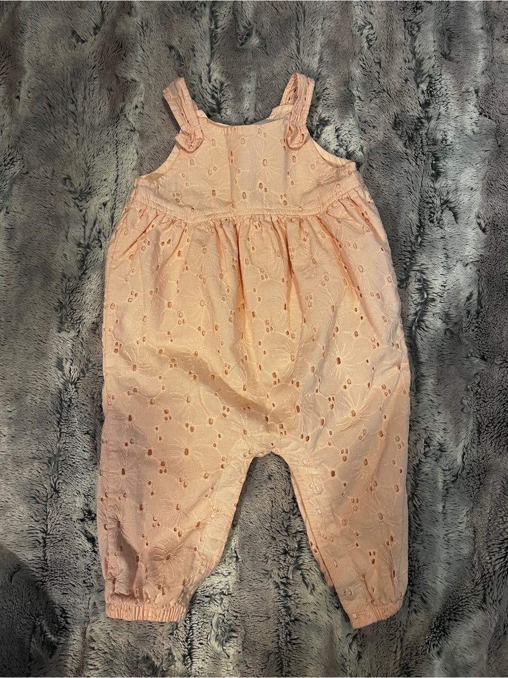 4/25$ Carter’s Soft Pink Eyelet Cotton Kids Romper